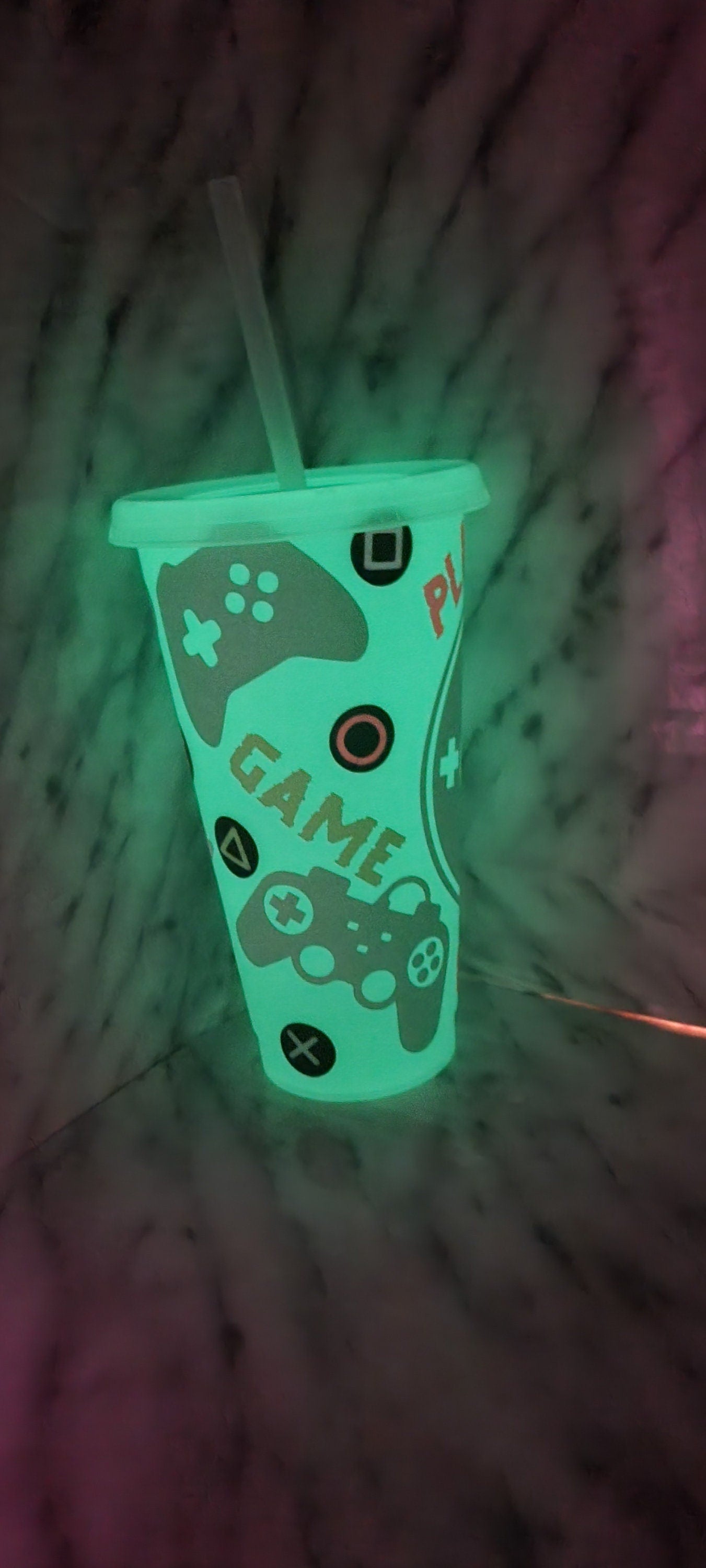 gamer fuel glow in the dark 24oz cold cup, tumbler with lid and straw, all glow in the dark multi colours, personalised name, xbox, ps4, ps5 neuroversecreations