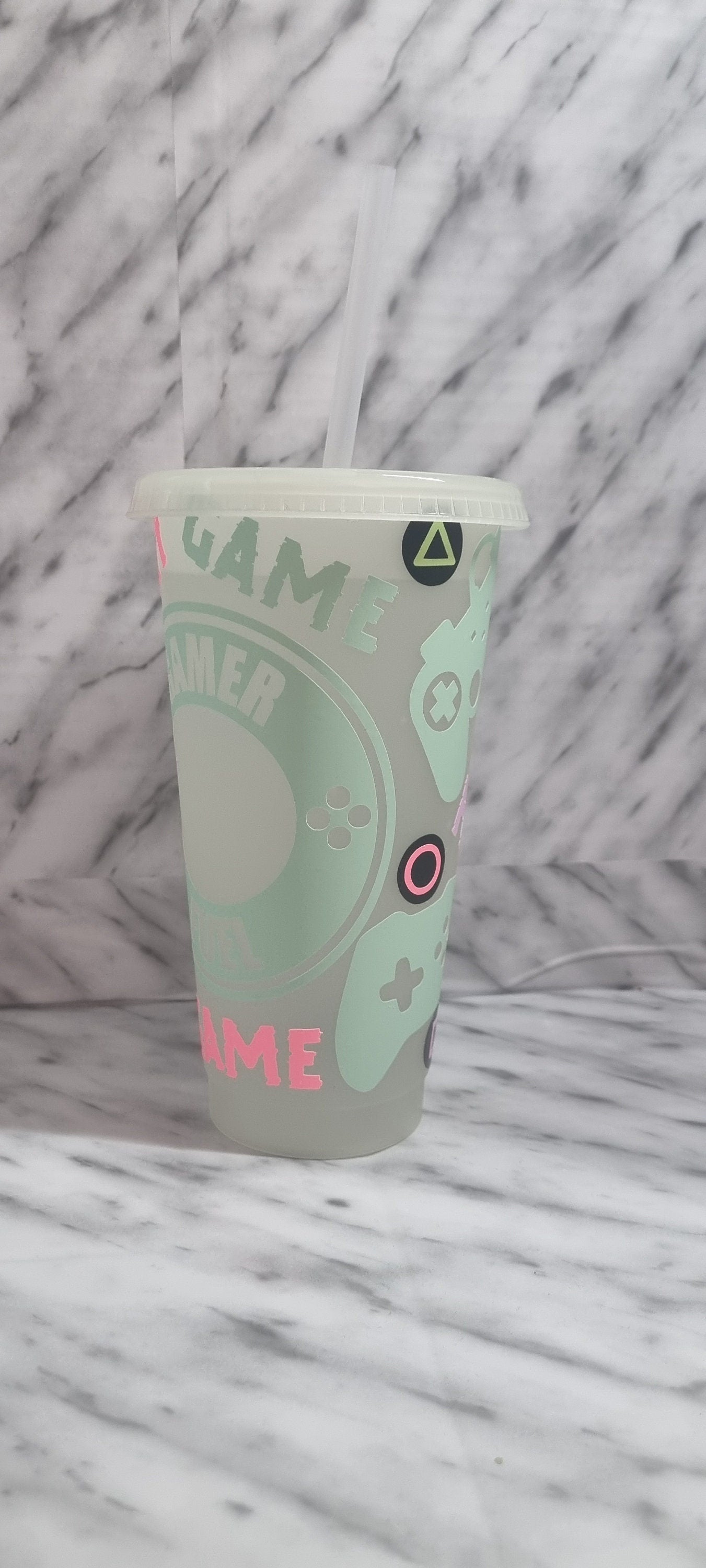 gamer fuel glow in the dark 24oz cold cup, tumbler with lid and straw, all glow in the dark multi colours, personalised name, xbox, ps4, ps5 neuroversecreations