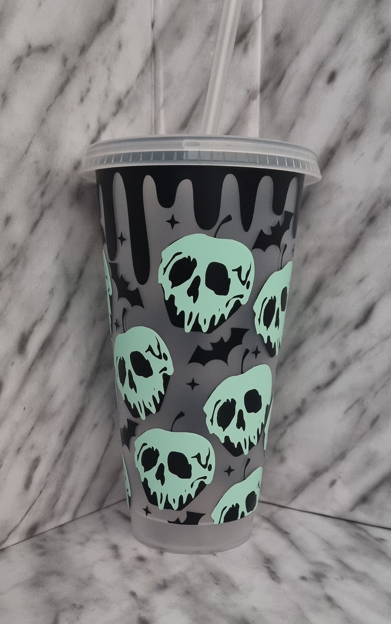 poison apple glow in the dark, 24oz cold cup, pale green and florescent green, Starbucks cup, tumbler with lid and straw, frosted clear cup neuroversecreations